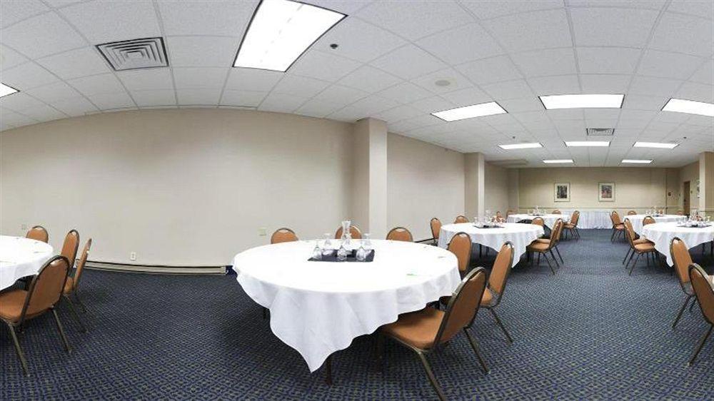 Holiday Inn Rockford By Ihg Exteriér fotografie