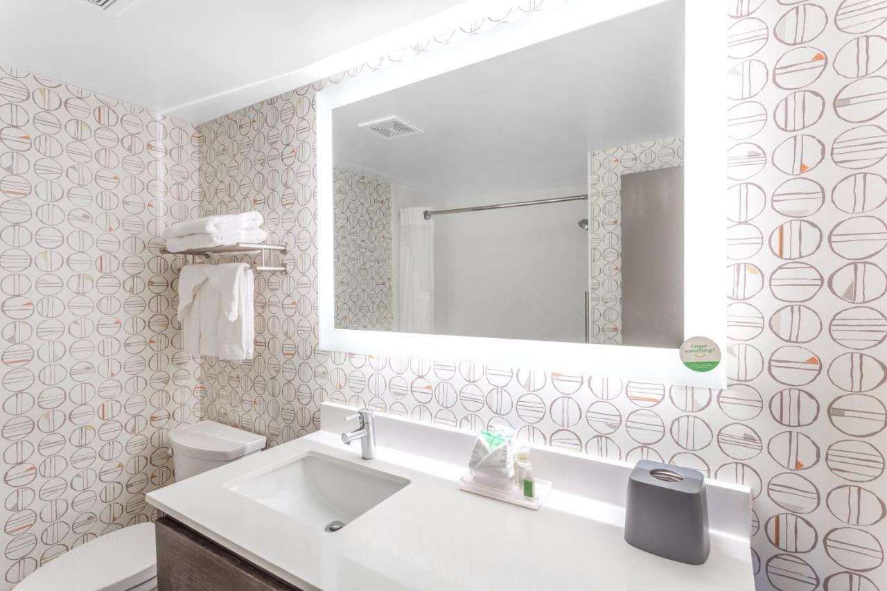 Holiday Inn Rockford By Ihg Exteriér fotografie
