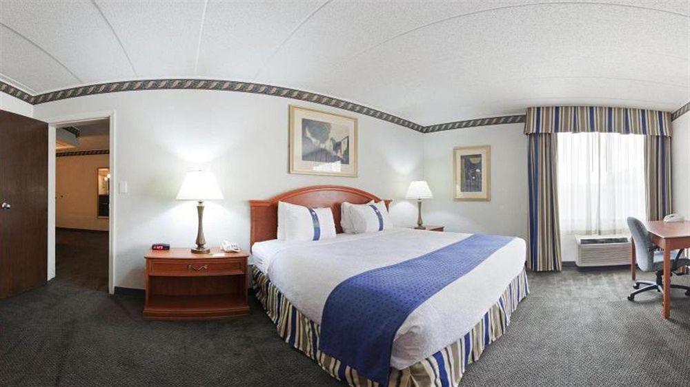 Holiday Inn Rockford By Ihg Exteriér fotografie